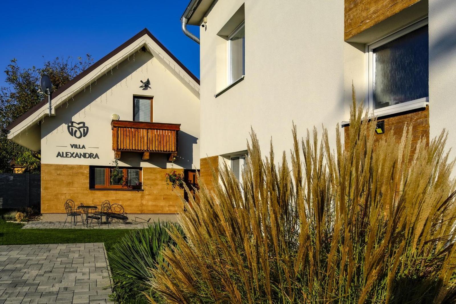 Villa Michaela Bešeňová エクステリア 写真